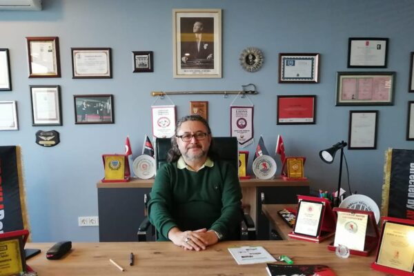 MÜZİKOLOG GÖZÜYLE
