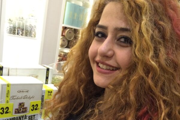 LOKUM GÜZELİ DİLARA ALUNUR